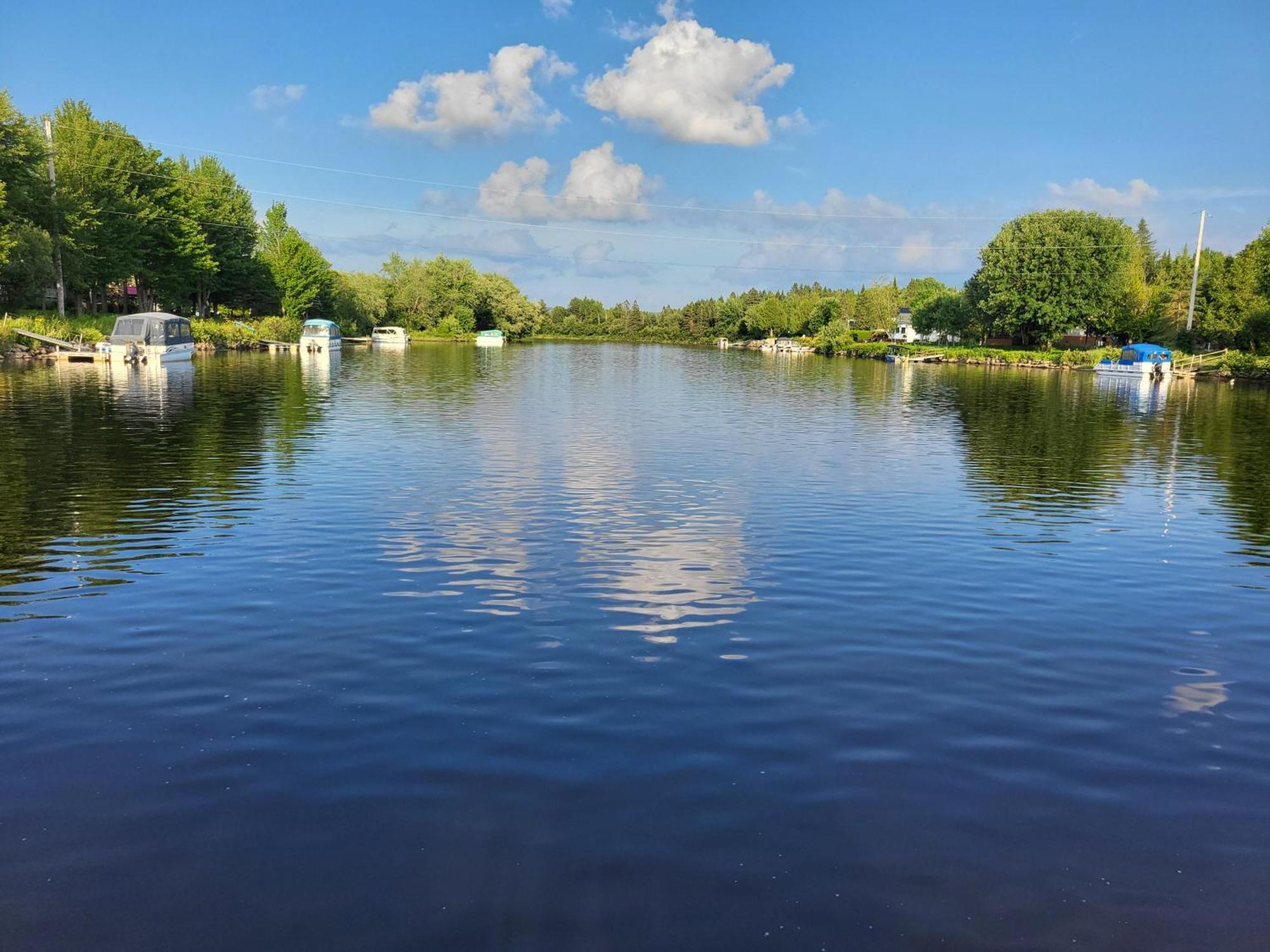 Le Reflet De La Riviere B&B Weedon-Centre Eksteriør bilde